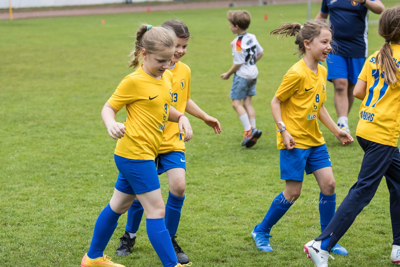 Bild 837 - Loewinnen Cup